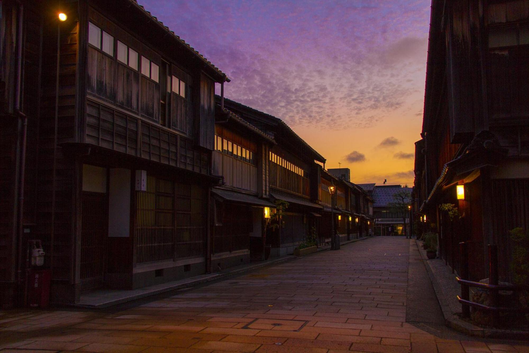 ゆいまーるeast - Yuimaru East Aparthotel Kanazawa Buitenkant foto